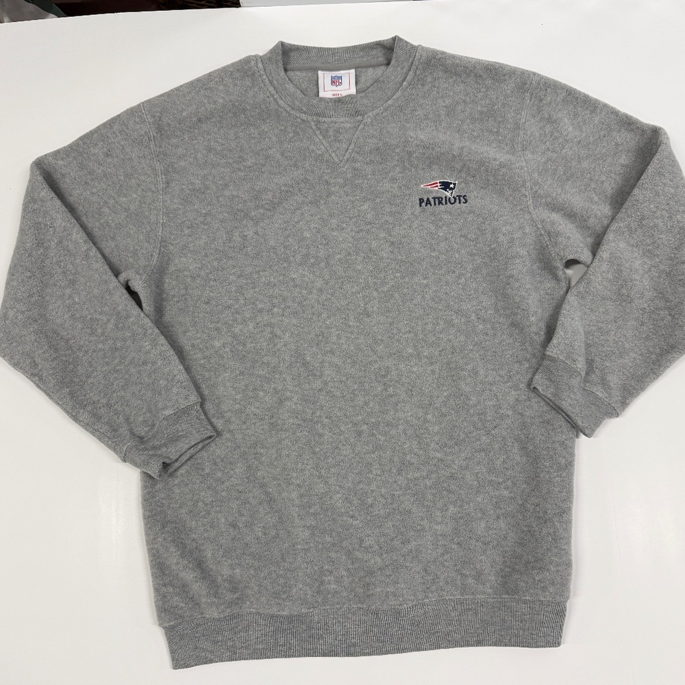 Patriots Embroidered NFL Fleece Crewneck‎ - Size Large